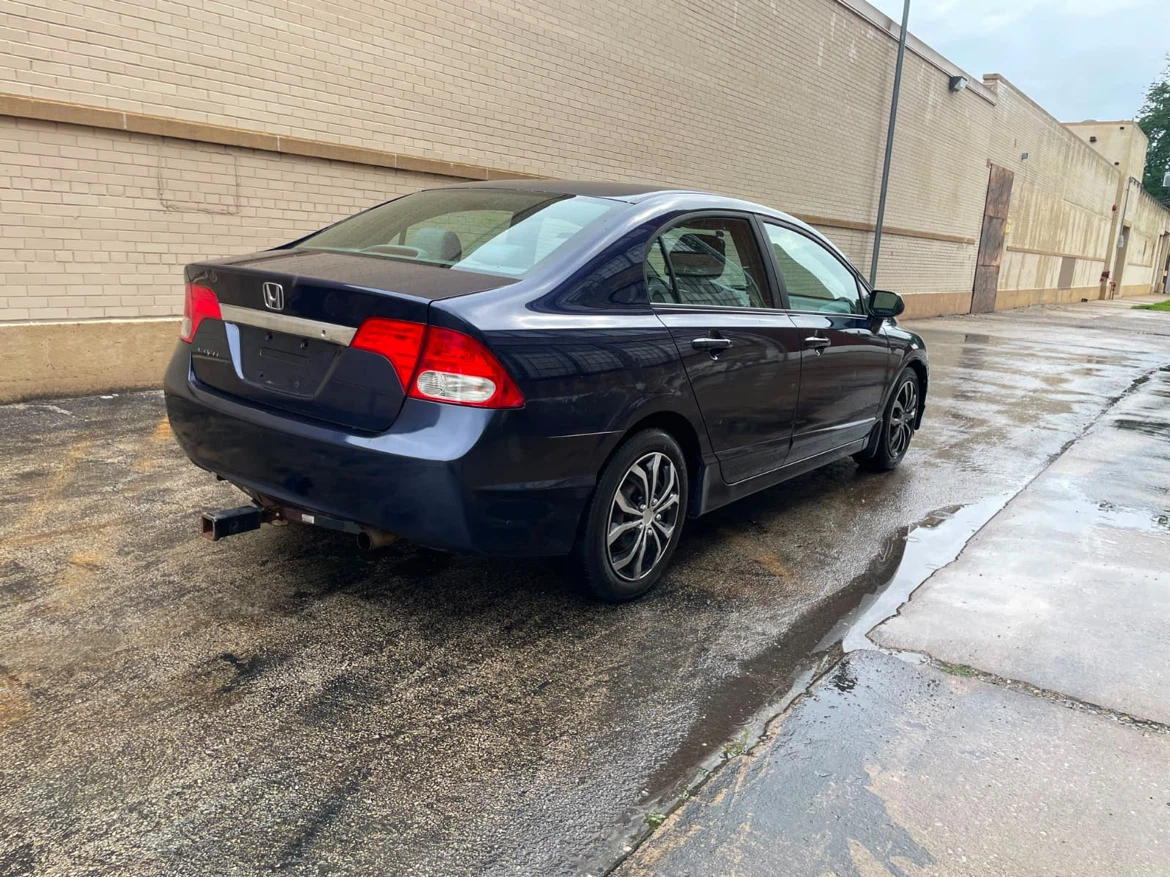 2009 Honda Civic Sedancon 126 mil millas - photo 5