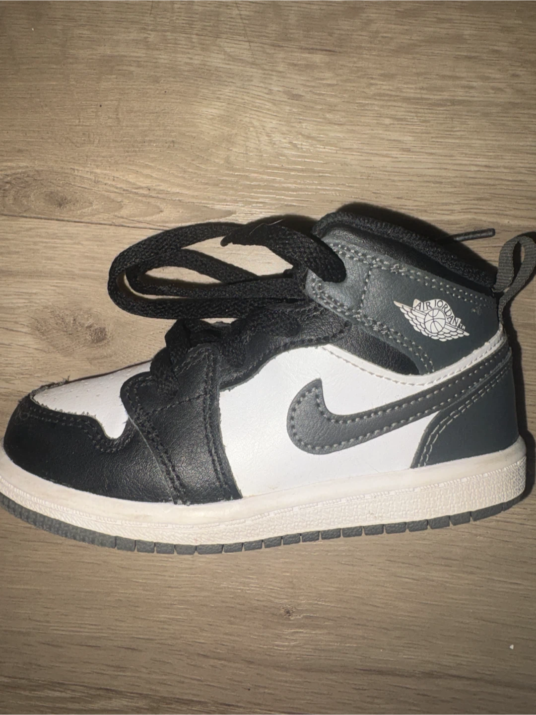 Jordan 1 Crib Shoes Toddler Size 8C - photo 2