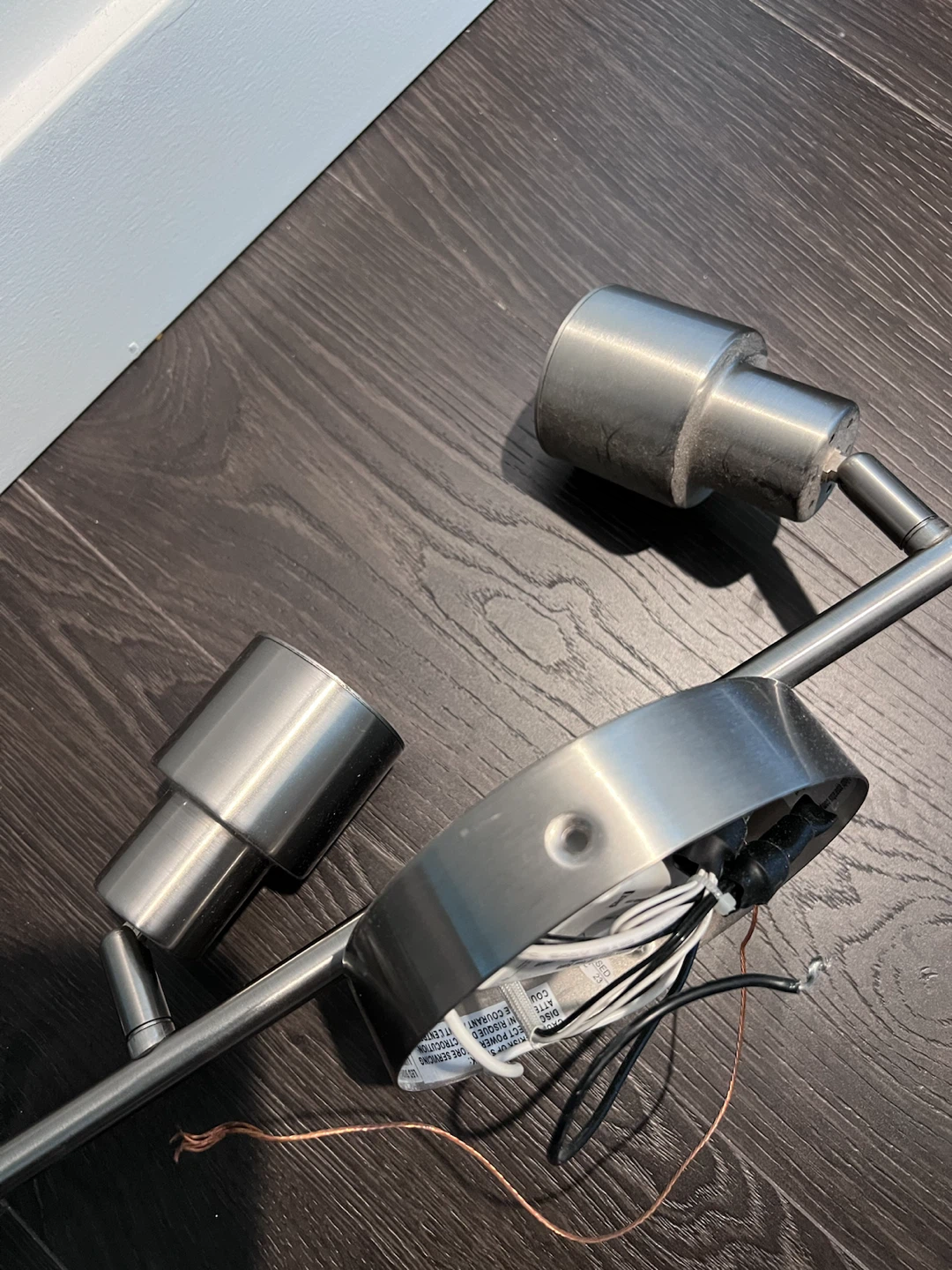 4 light track lighting rotatable heads  silver bulbs included - photo 3