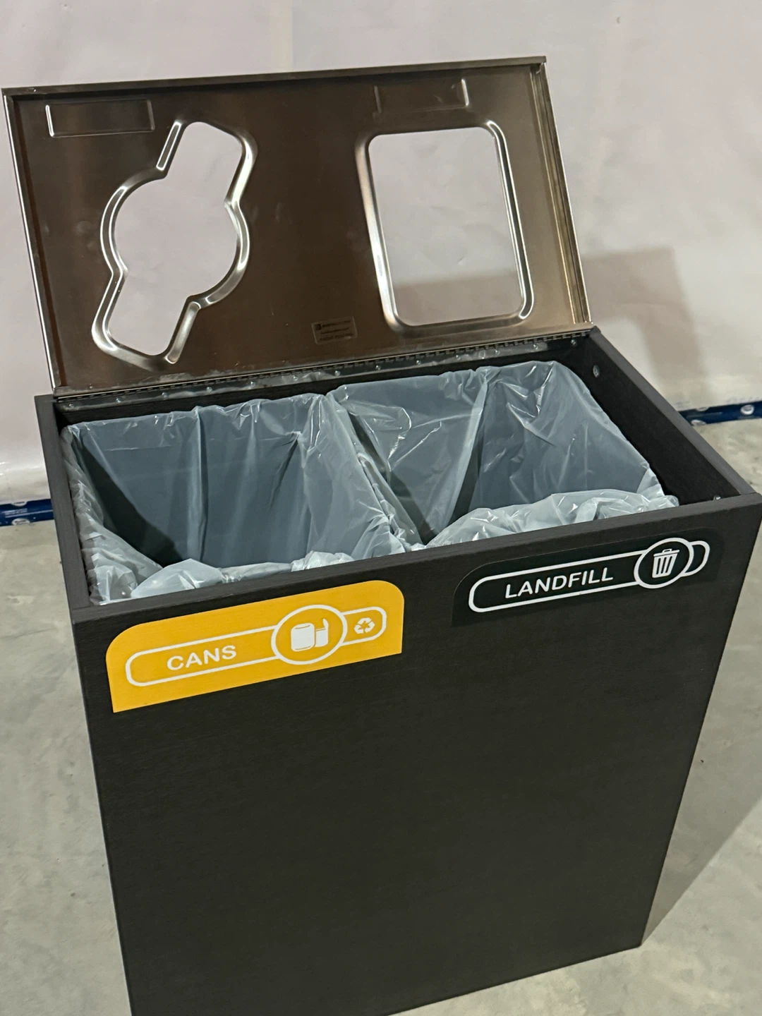 Waste and Recycling Bin - photo 2