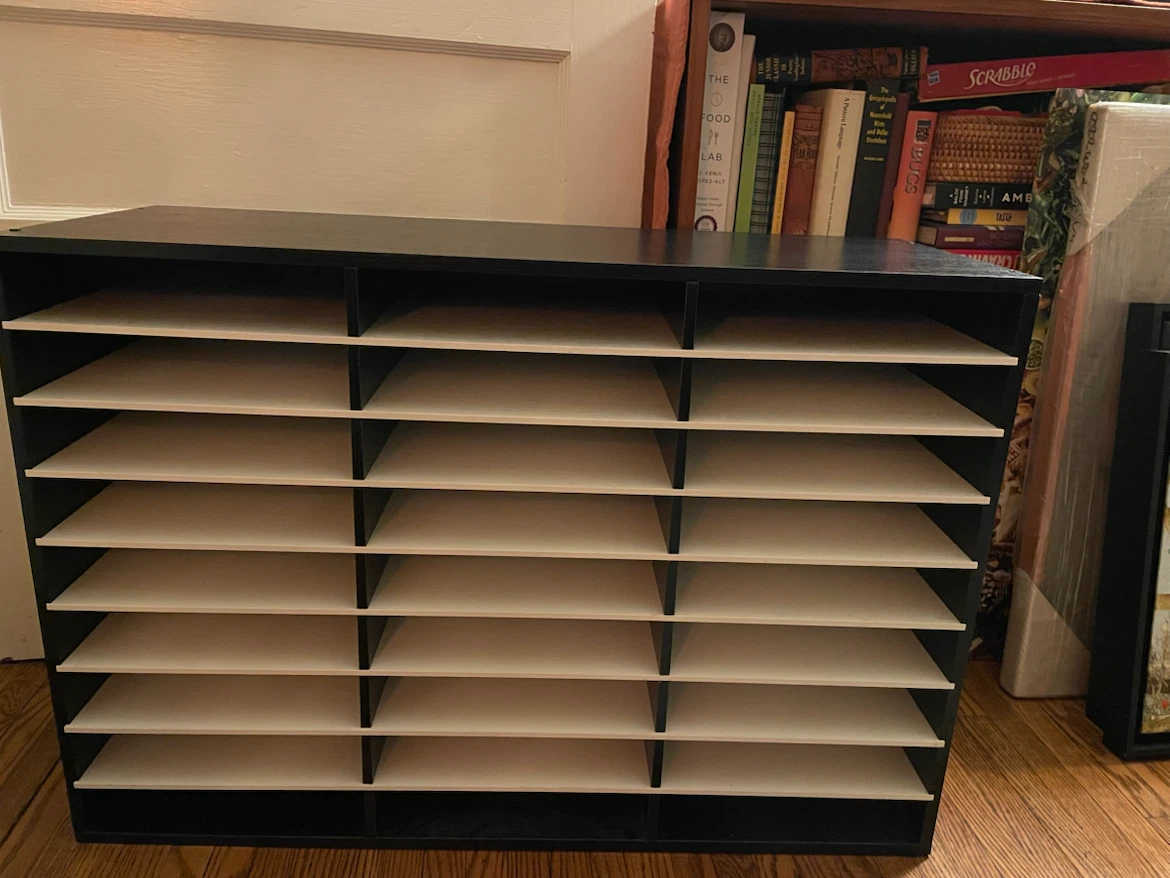 27-Compartment Literature Organizer / Office Mail Sorter – Black