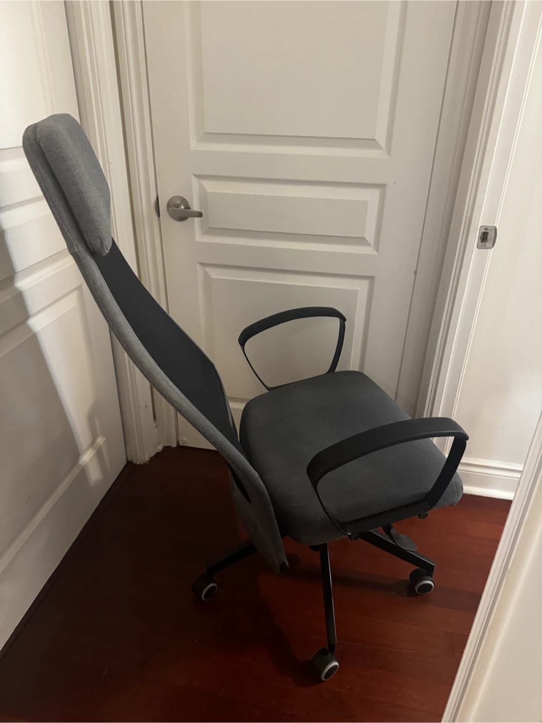 Ergonomic Mesh Back Office Chair - photo 2