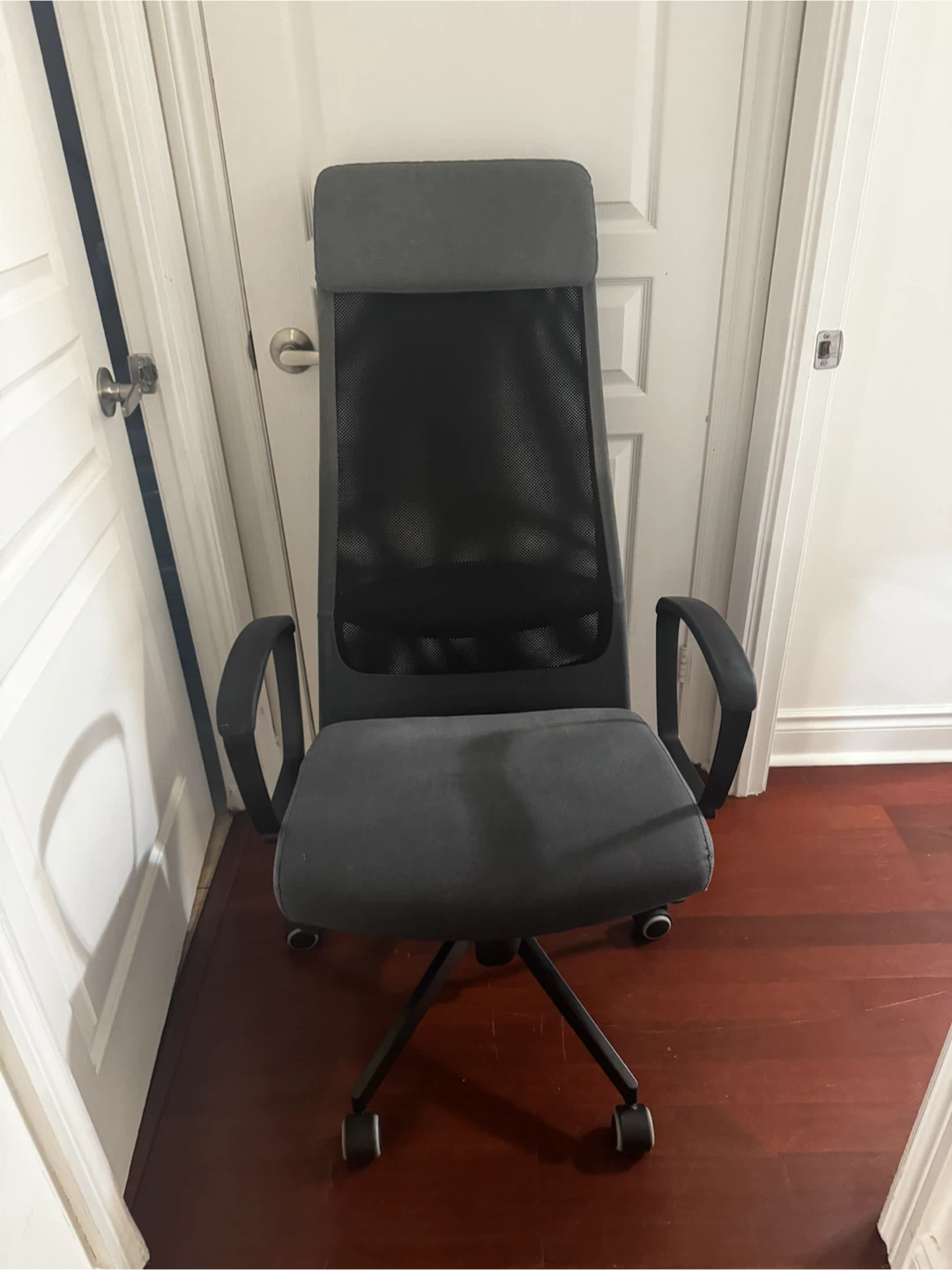 Ergonomic Mesh Back Office Chair - photo 3