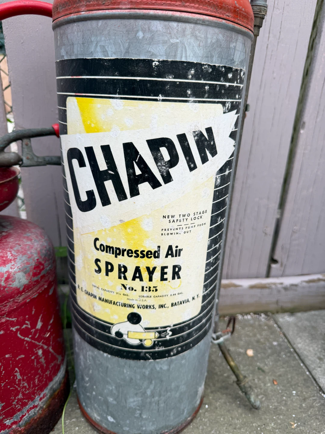 Chapin Compressed Air Sprayer No. 135 - photo 2