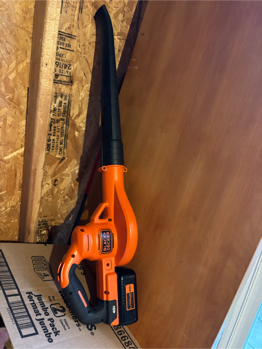 BLACK+DECKER Cordless Leaf Blower