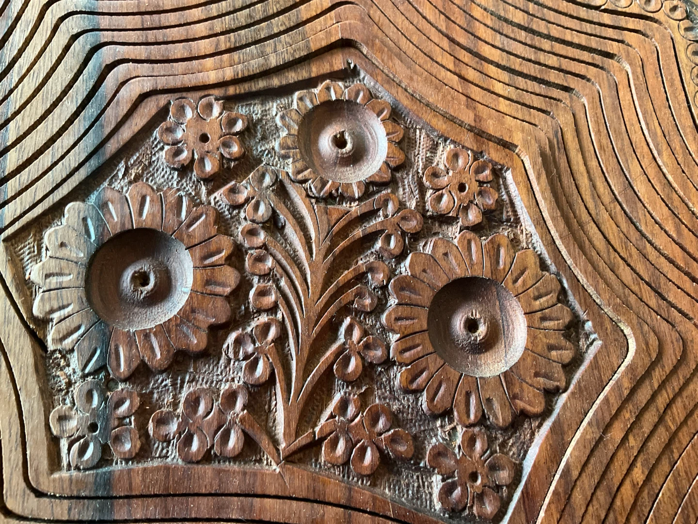 Wooden Carved Collapsible Fruit Basket - photo 5
