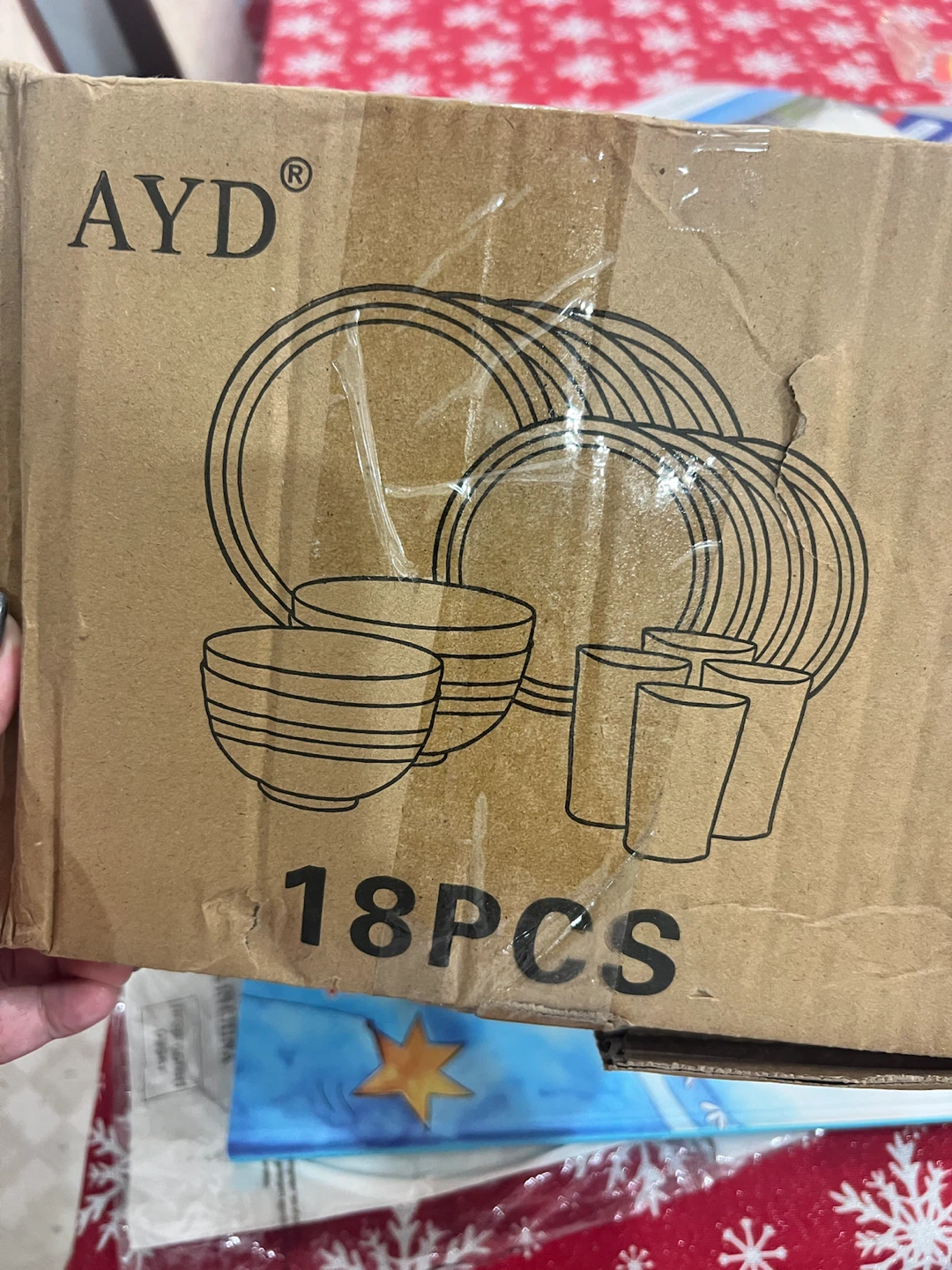 AYD 18-Piece Dinnerware Set