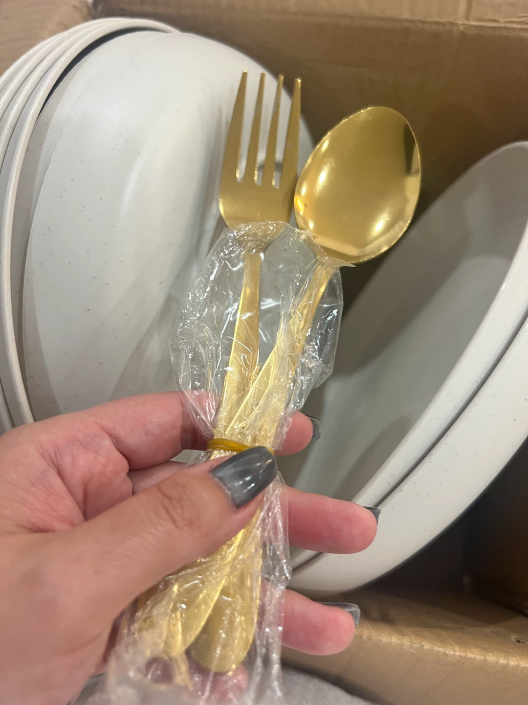 AYD 18-Piece Dinnerware Set - photo 5