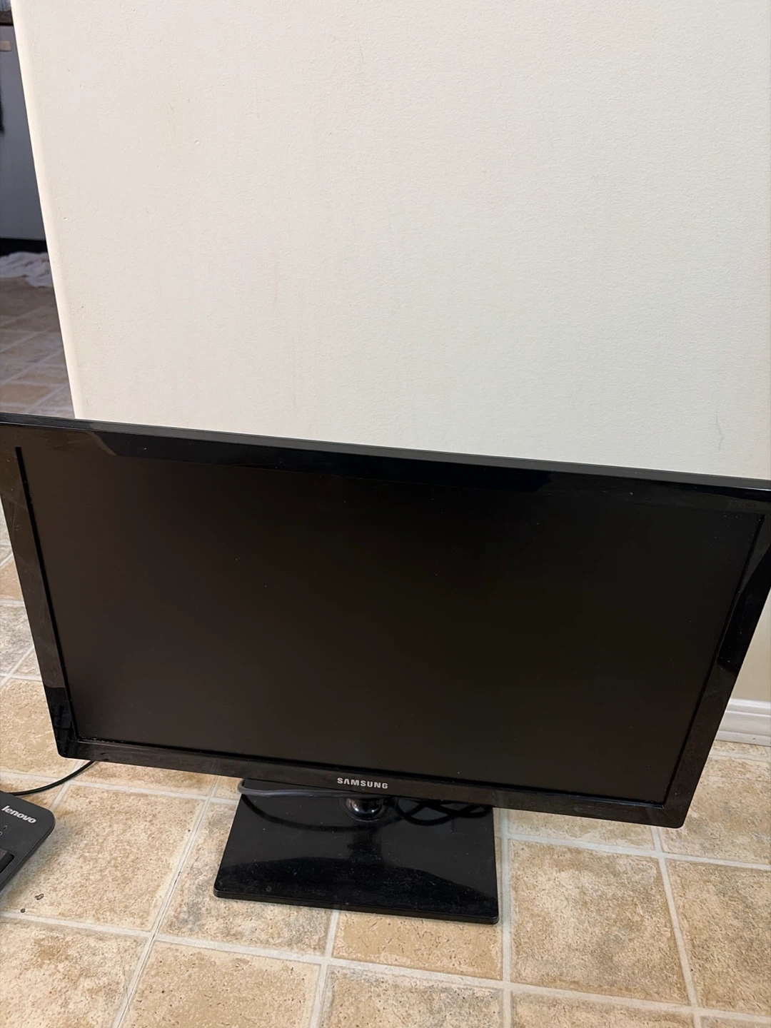 Samsung Monitor- moving sale - photo 2