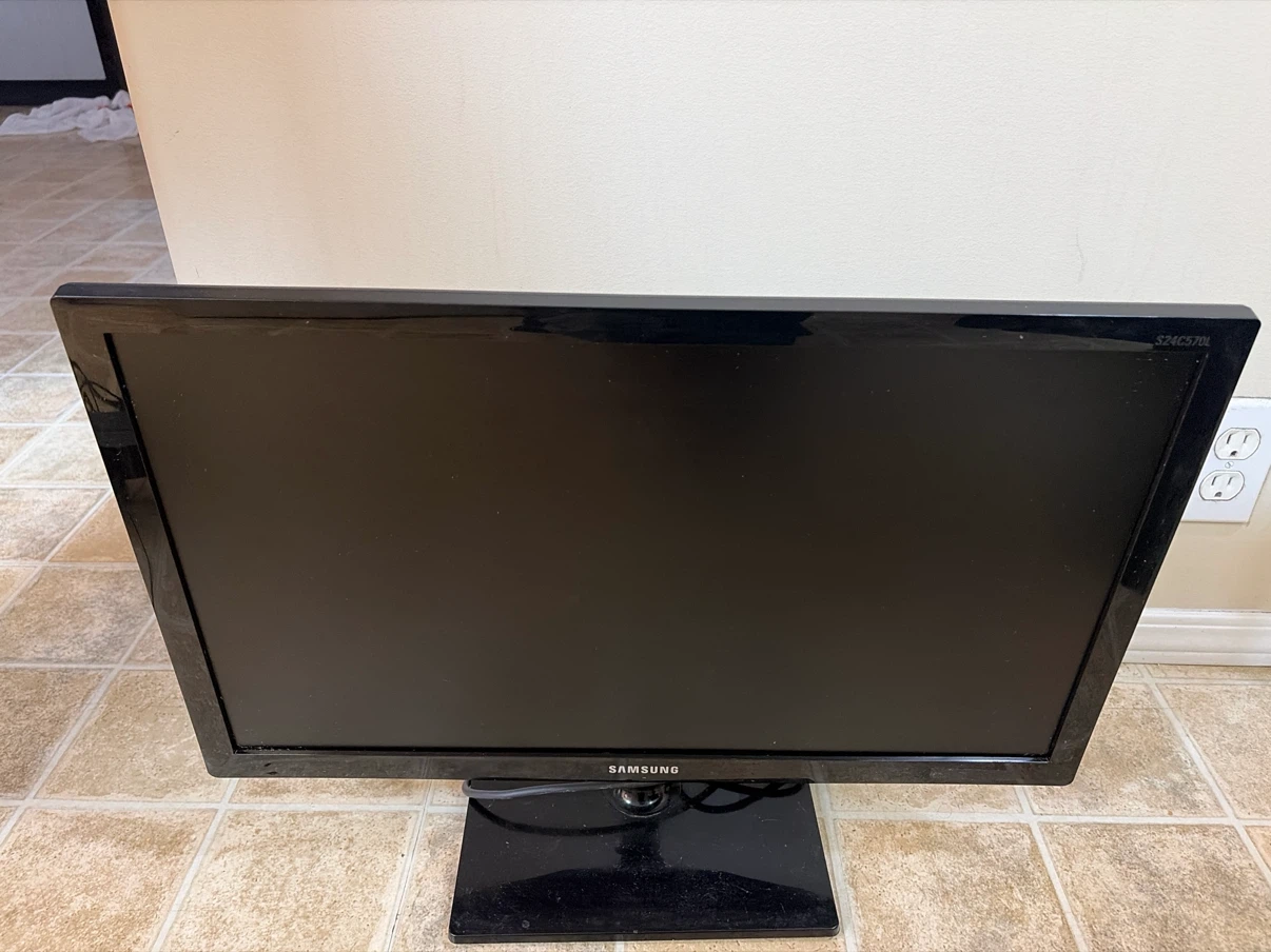 Samsung Monitor- moving sale - photo 3