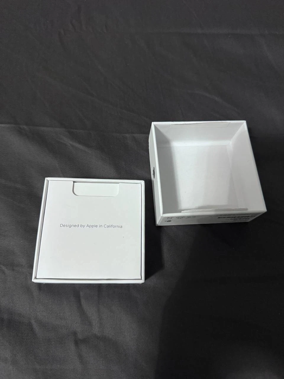 Apple AirPods - photo 4