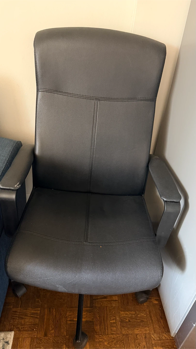 Black Faux Leather Office Chair - photo 2