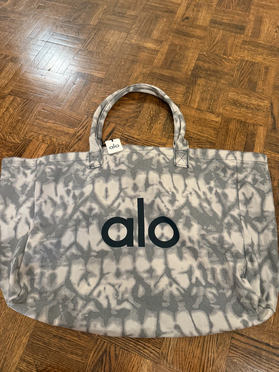 Brand New! Alo Yoga Grey Tiedye Tote Bag