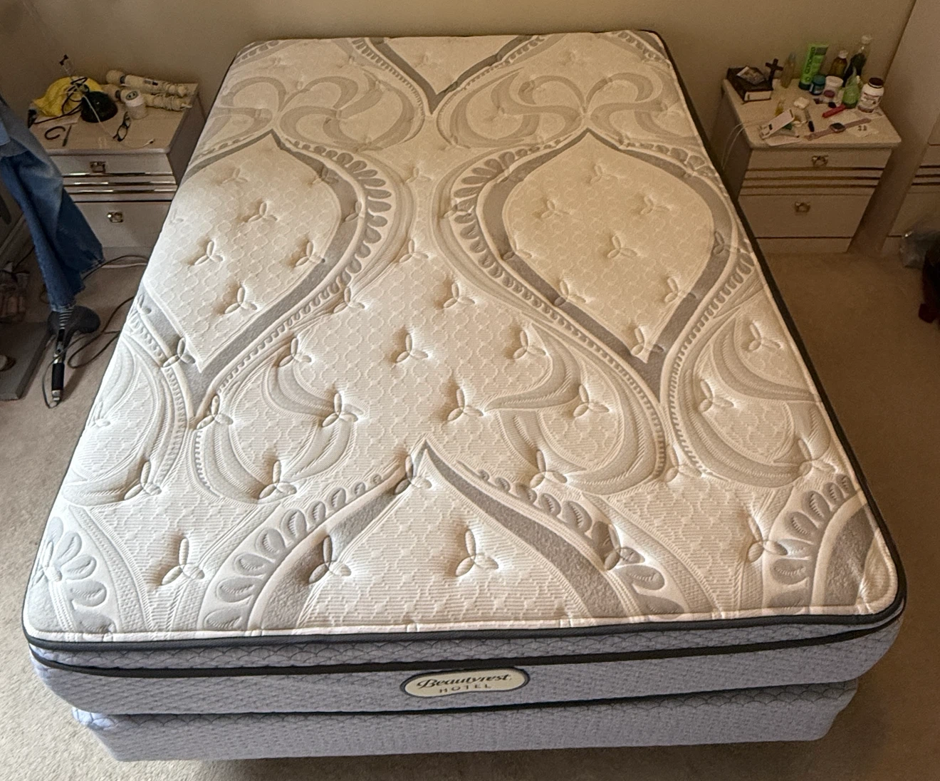 Beautyrest Queen size bed