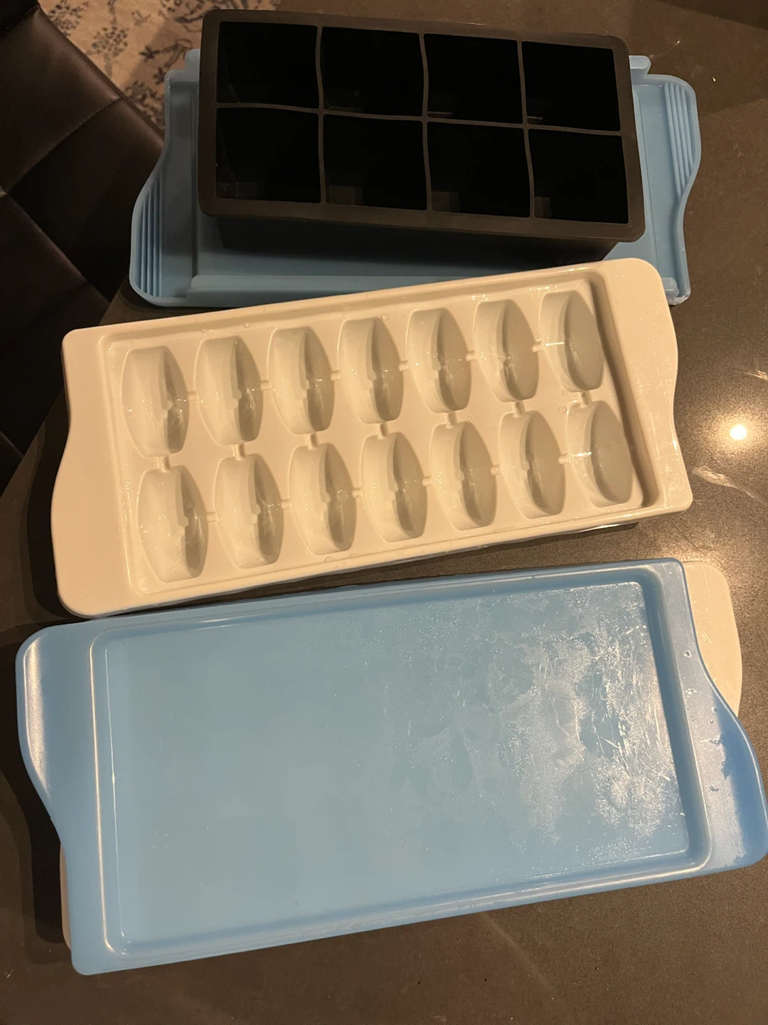 Ice cube trays