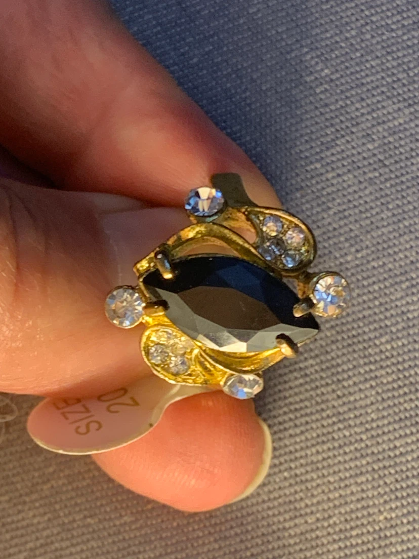 Gold-tone Ring with Black Marquise Stone and Crystals - photo 3