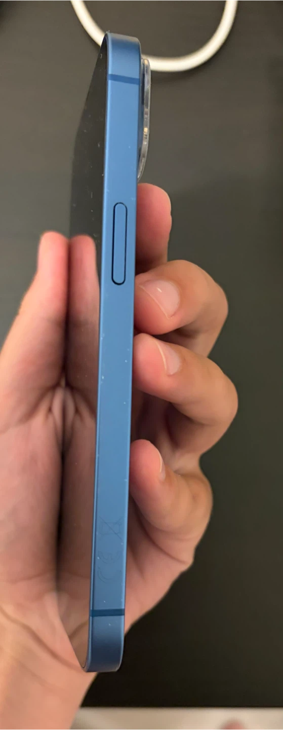 iPhone 13 Blue - photo 3