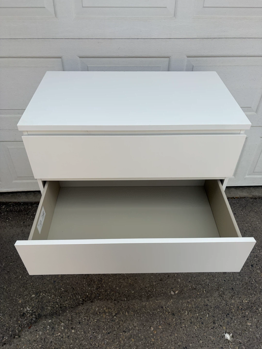 IKEA MALM dresser with 4 drawers - photo 3