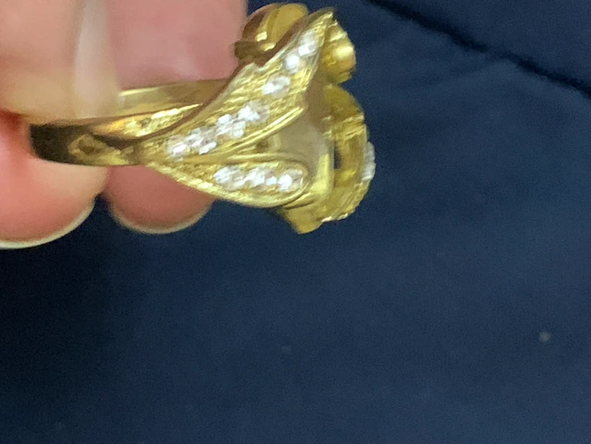 Gold tone ring with clear and yellow stones - photo 4
