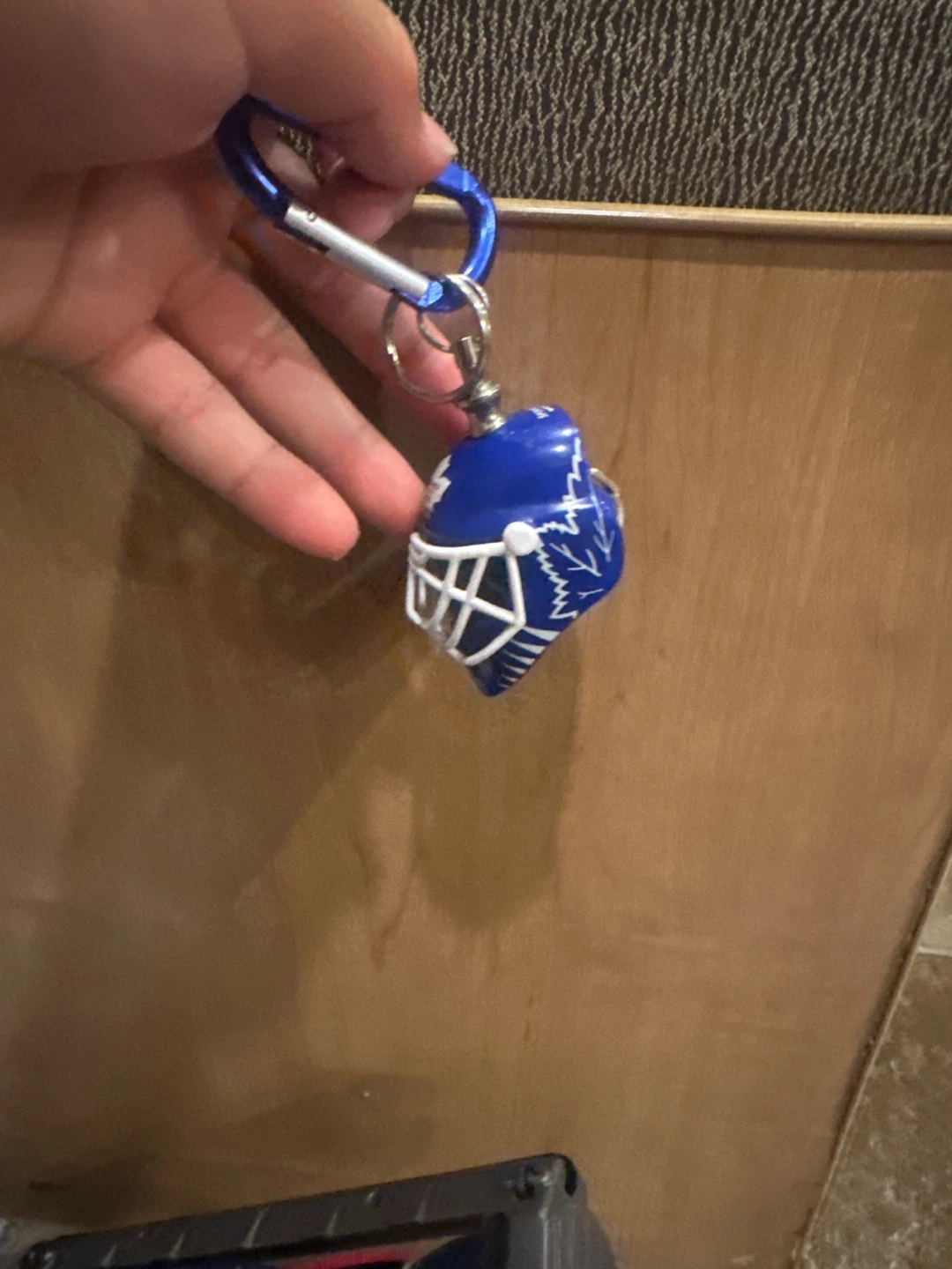 Toronto Maple Leafs Hockey Helmet Bottle Opener Keychain - photo 3