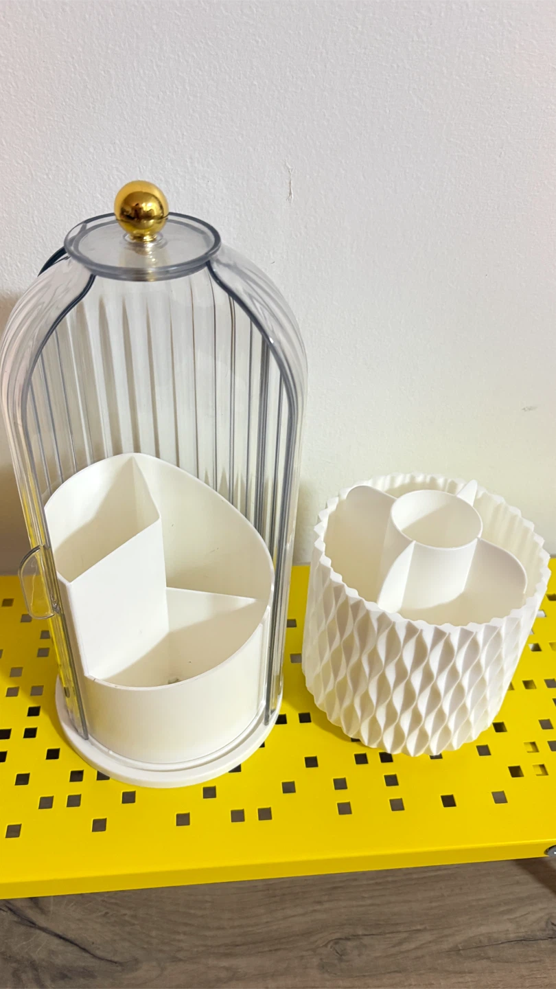 Raotating Makeup Brush Holders - photo 2