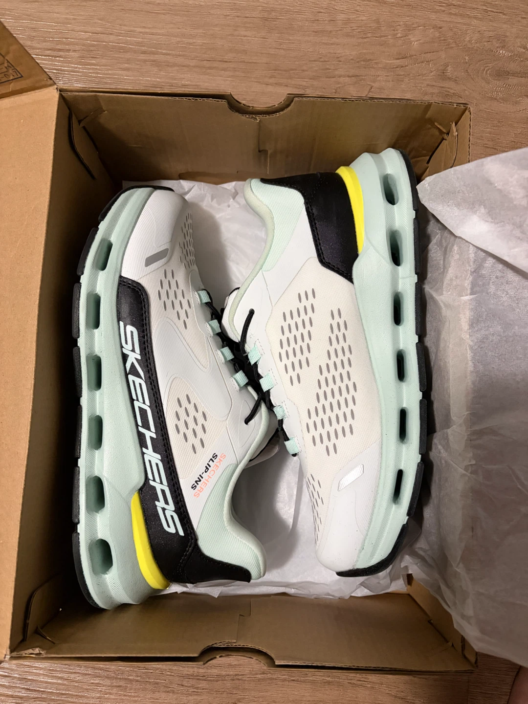 Skechers Hands Free Slip-Ins Shoes - Size 3.5 - photo 4
