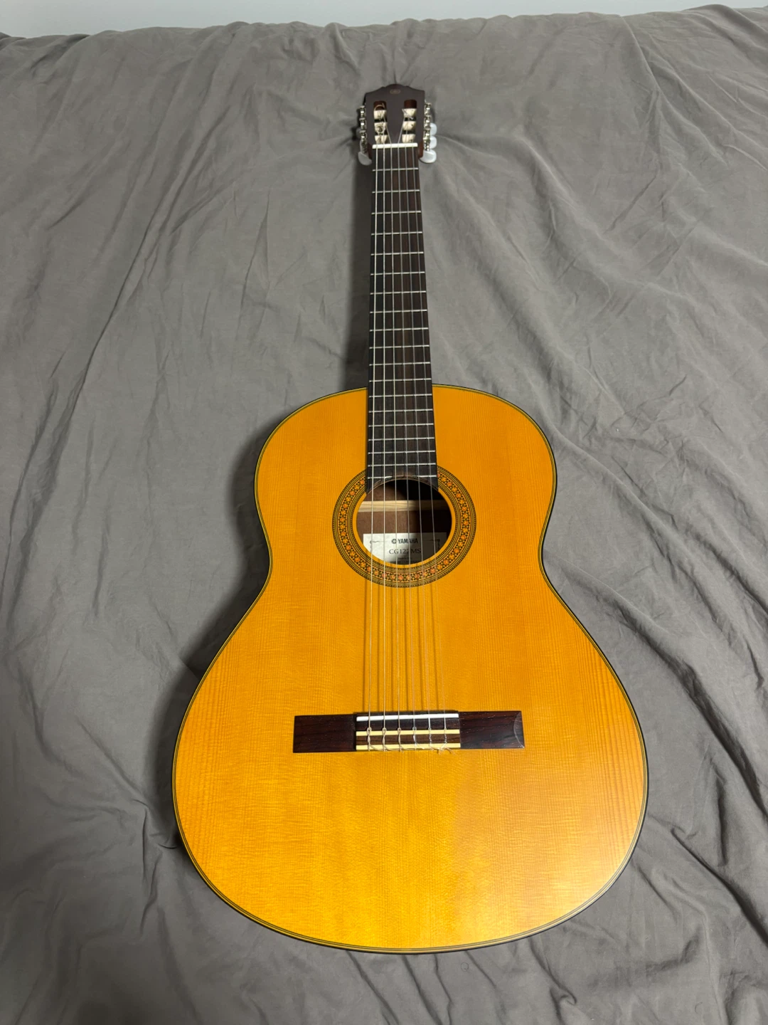 Yamaha CG122MS classical guitar