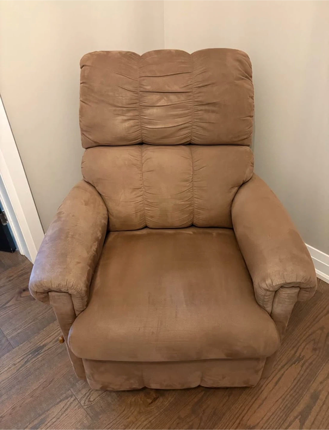 Recliner Chair - photo 2