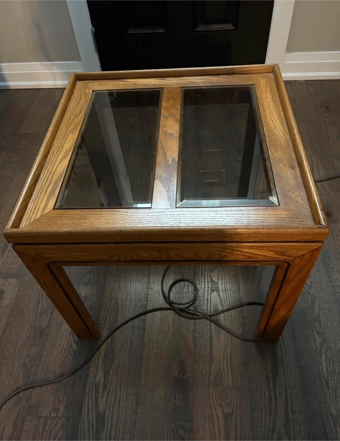 2 Wooden End Tables with Glass Inserts - photo 2