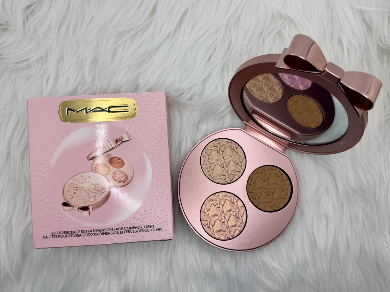 MAC Effervescence Extra Dimension Face Compact Light