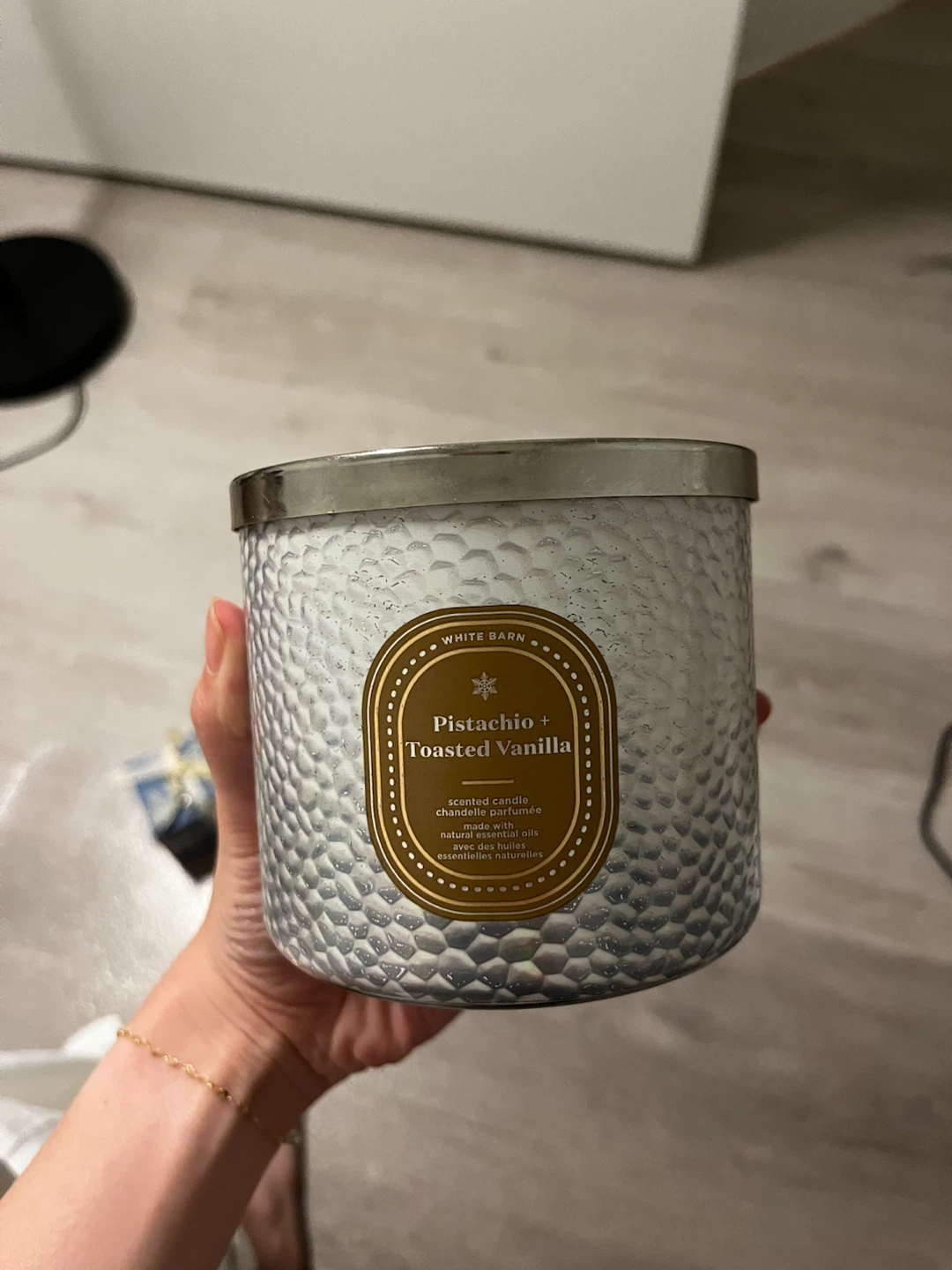 White Barn Pistachio + Toasted Vanilla Scented Candle