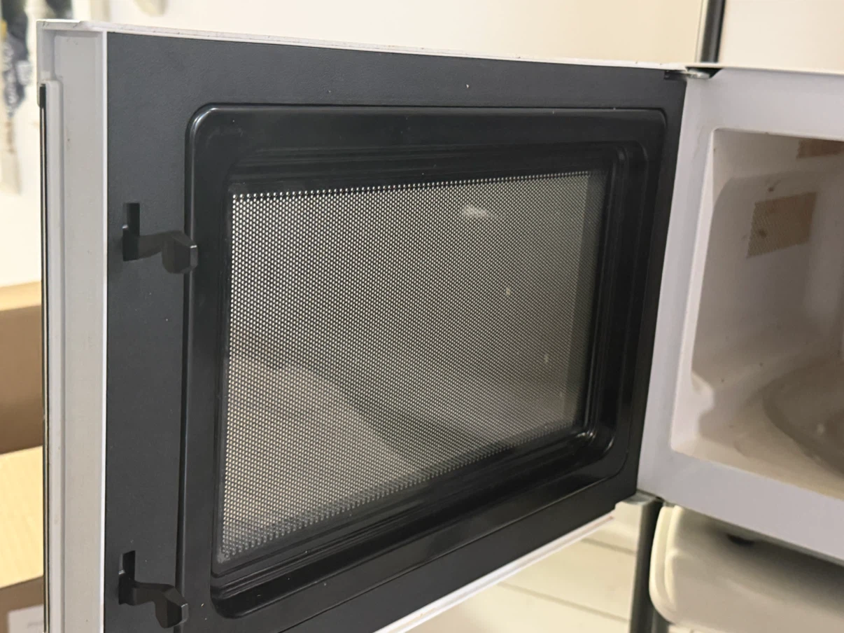 Hamilton Beach Microwave - photo 3
