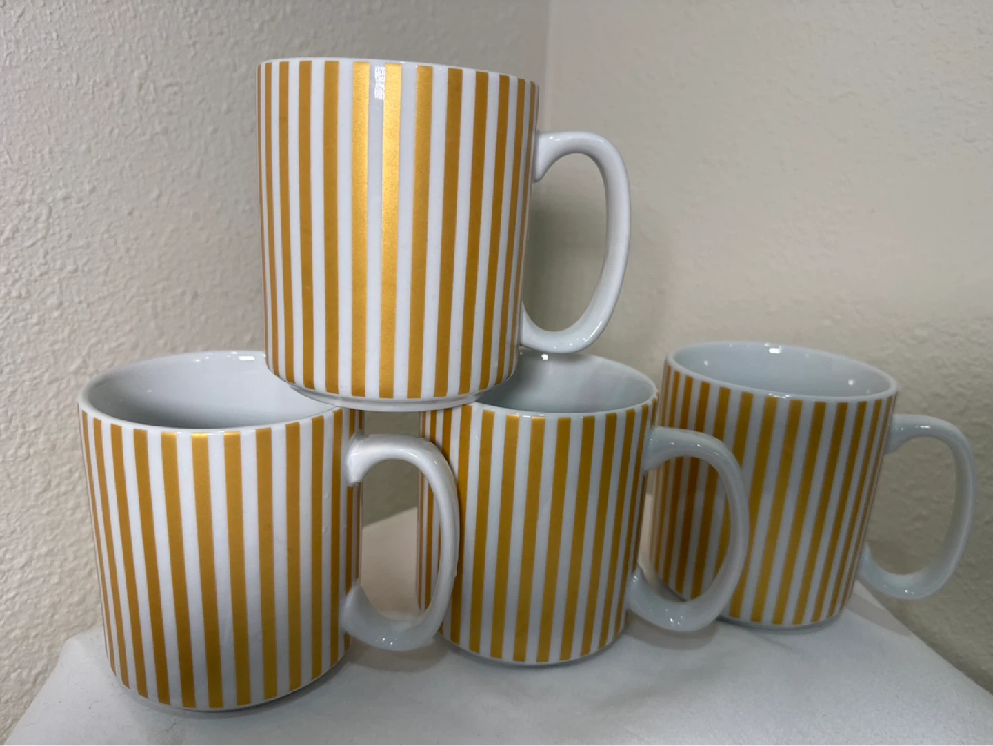 RR Can Mug Vertical Gold Stripe Mugs (Set of 4) - 16 oz