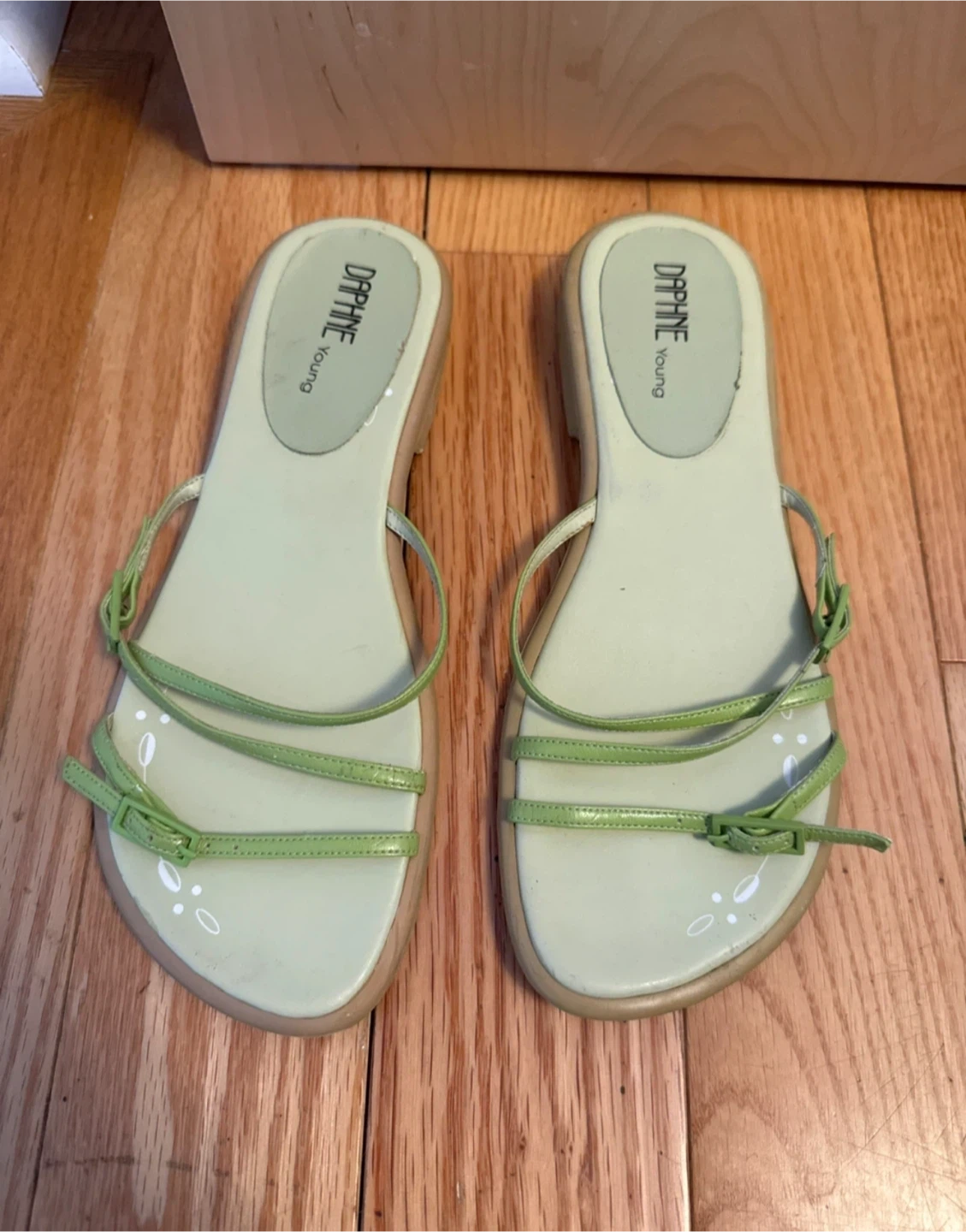 Daphne Young Women's Sandals Size 7 - photo 2
