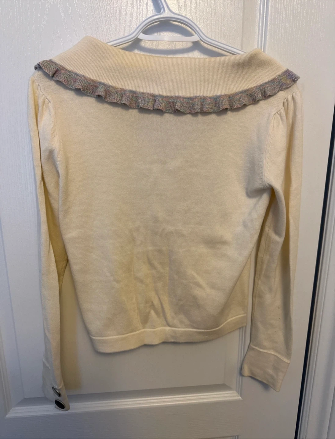 Cute Frilly Cream Cardigan with Pearl Buttons - photo 2