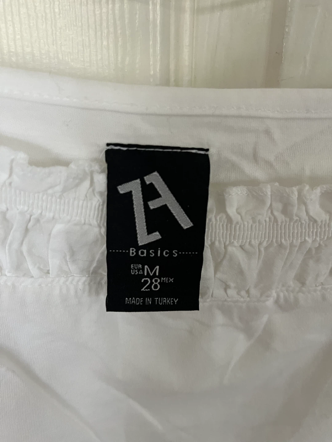ZA Basics White Puff Sleeve Top - Size M - photo 4