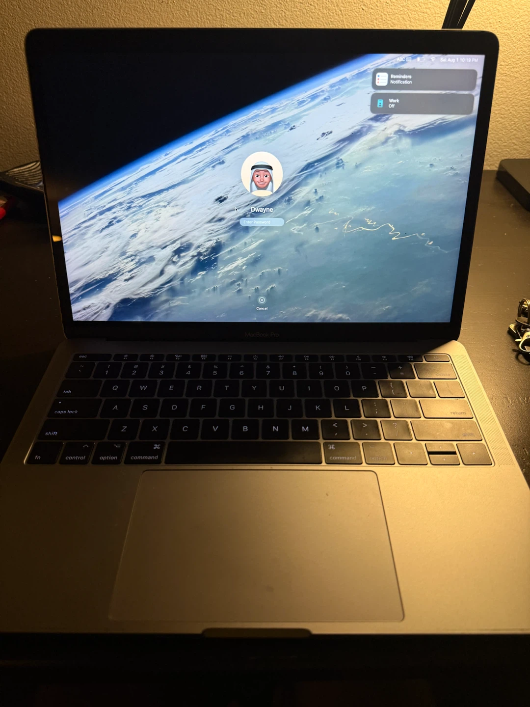 Macbook Pro 13-inch 2017 - NEED GONE TODAY - photo 2