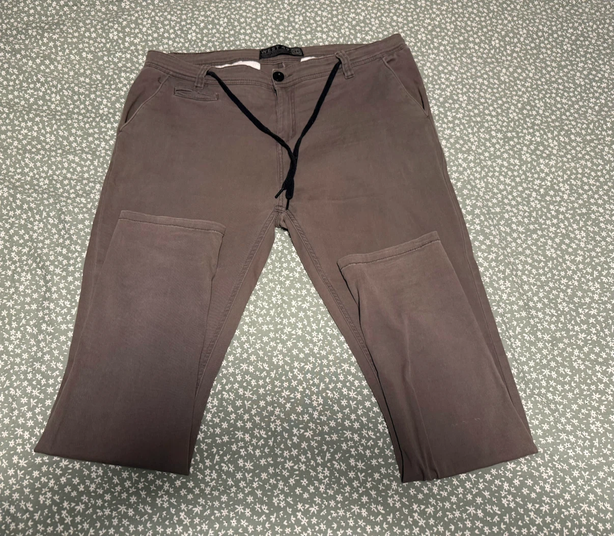 Men’s Grey West49 Chino Pants - Pick up in Alpine Park SW - photo 2