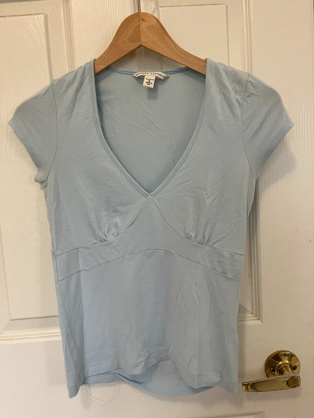 Banana Republic Light Blue V-Neck T-Shirt