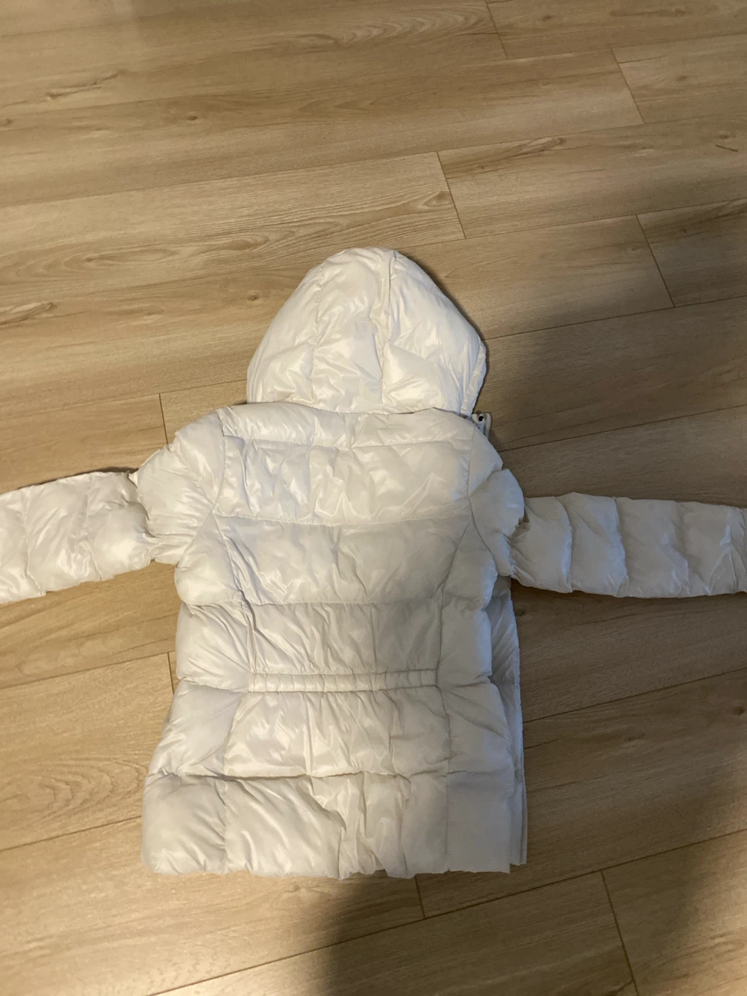 White Puffer Jacket with Hood from calvin klein - photo 3