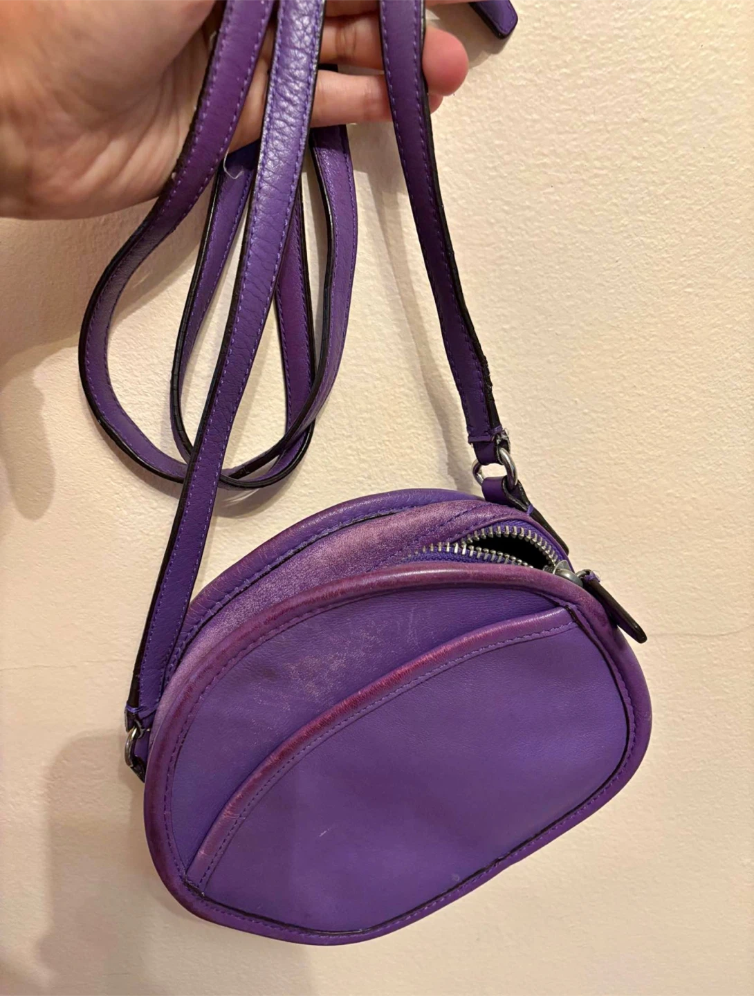 Coach - Vintage New York Purple Leather Crossbody Bag