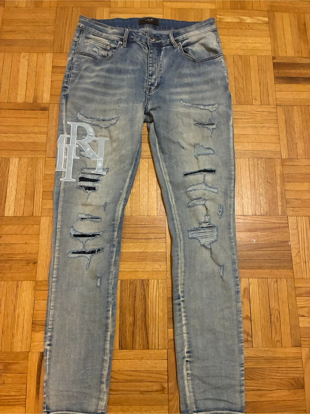 AMIRI Size 32 Distressed Blue Jeans