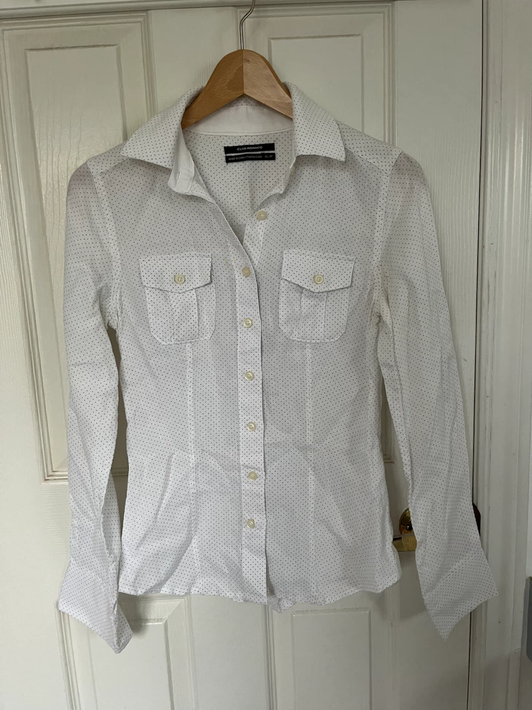 100% Linen Club Monaco White Polka Dot Button-Up Shirt