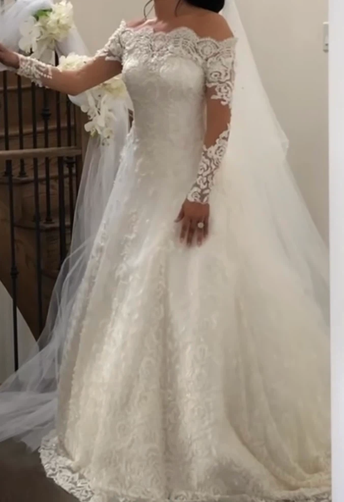 Off-the-shoulder Lace Wedding Dress - photo 2