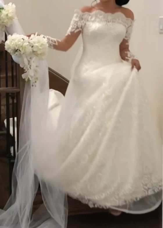 Off-the-shoulder Lace Wedding Dress - photo 3
