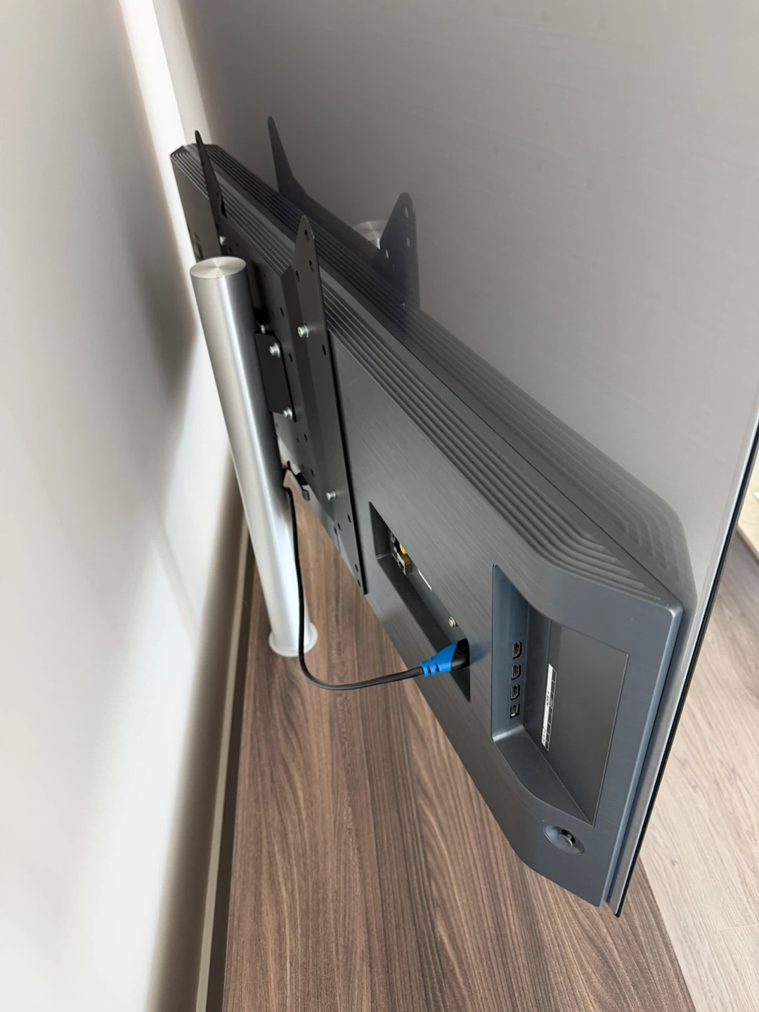 LG OLED C8 55” - photo 2