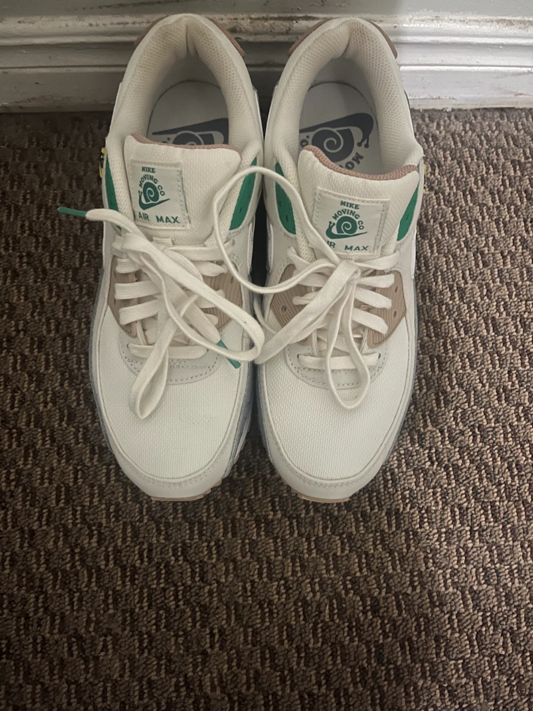 Nike Air Max 90 Moving Company