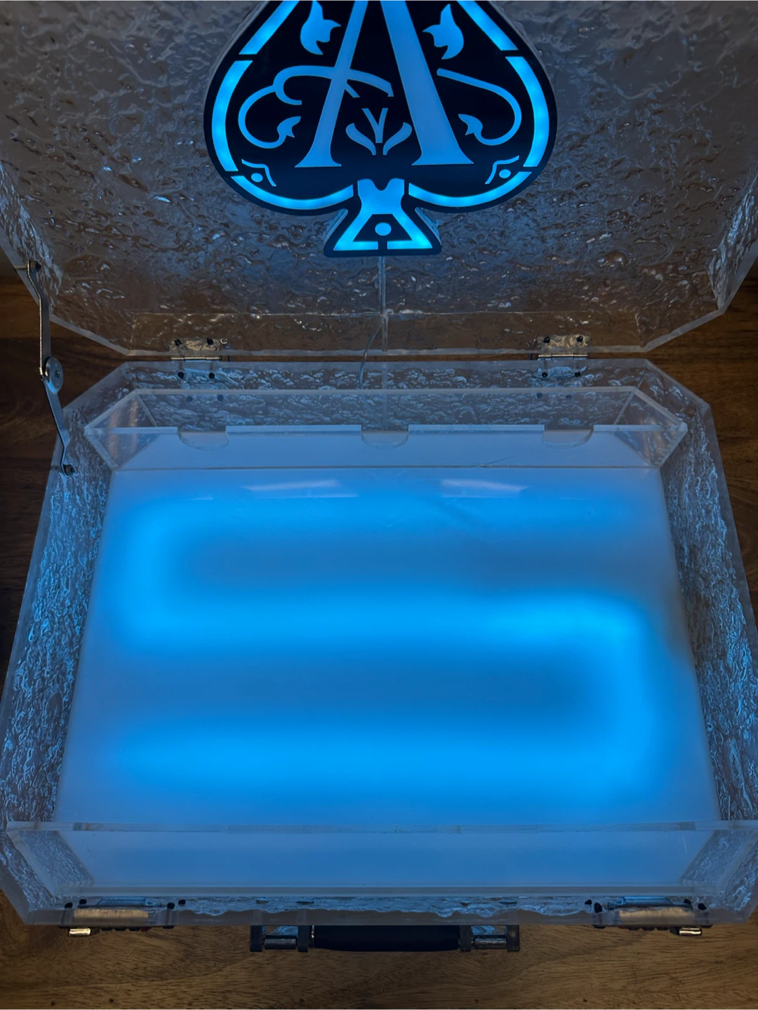 LED Ace of Spades Champagne Presenter Case - photo 5