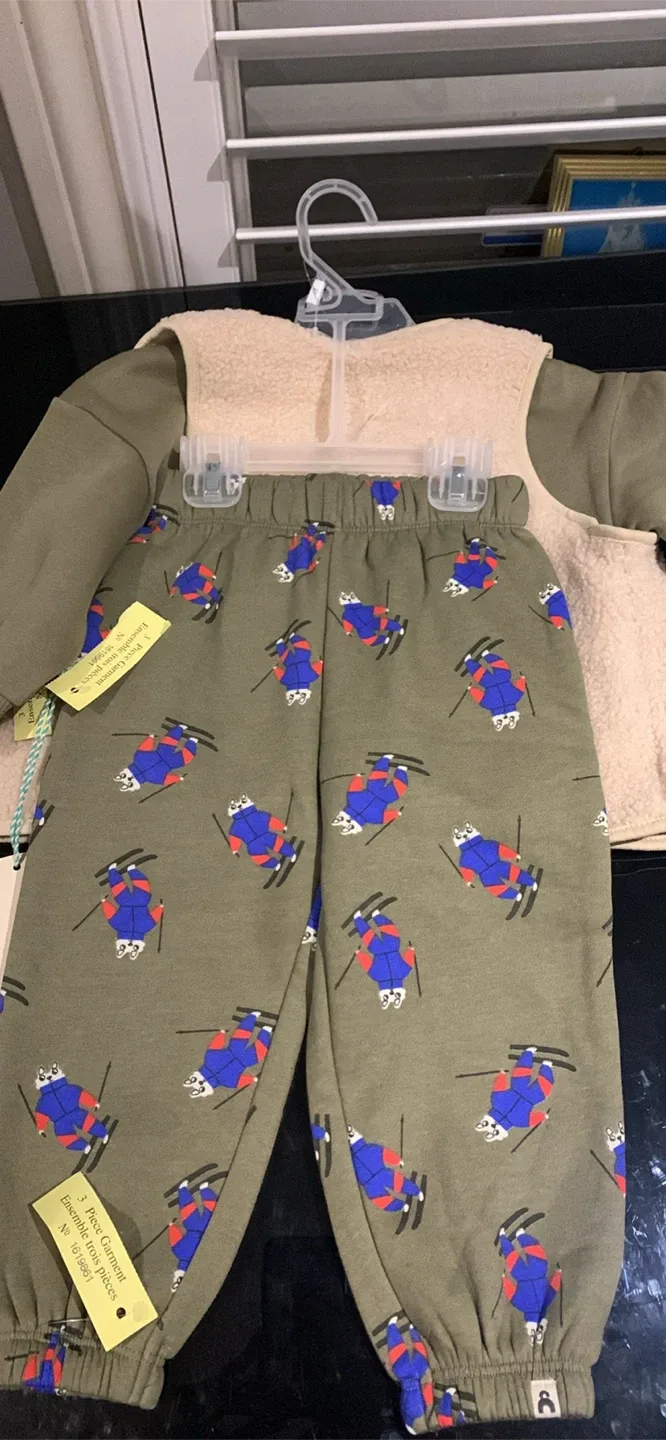 The New Chapter Kids Skiing Bear Sweatshirt and Pants Set - 2Y - photo 3