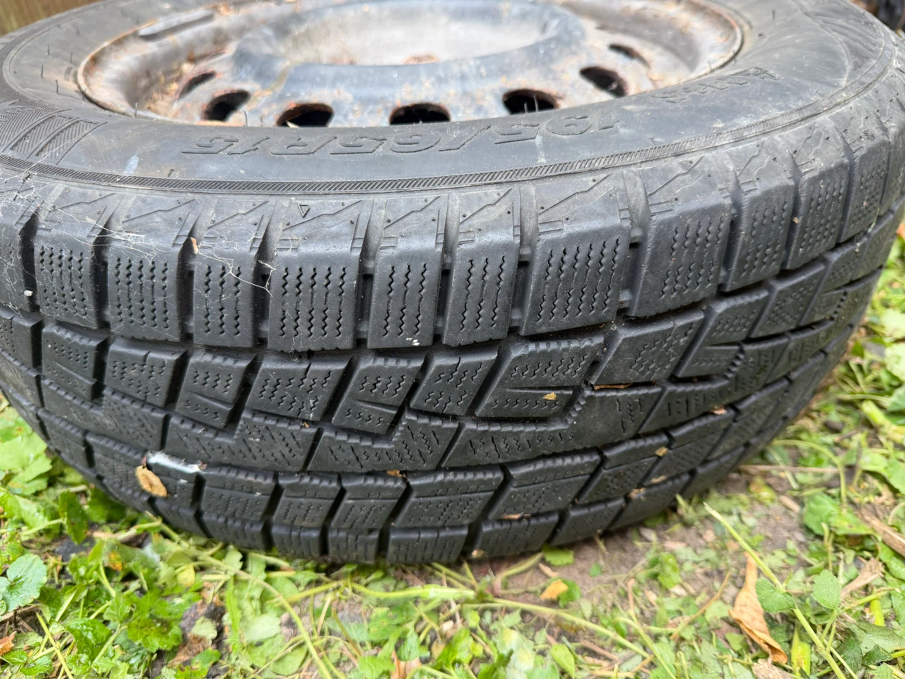 Set of 2 Winter Tires & 2 all season